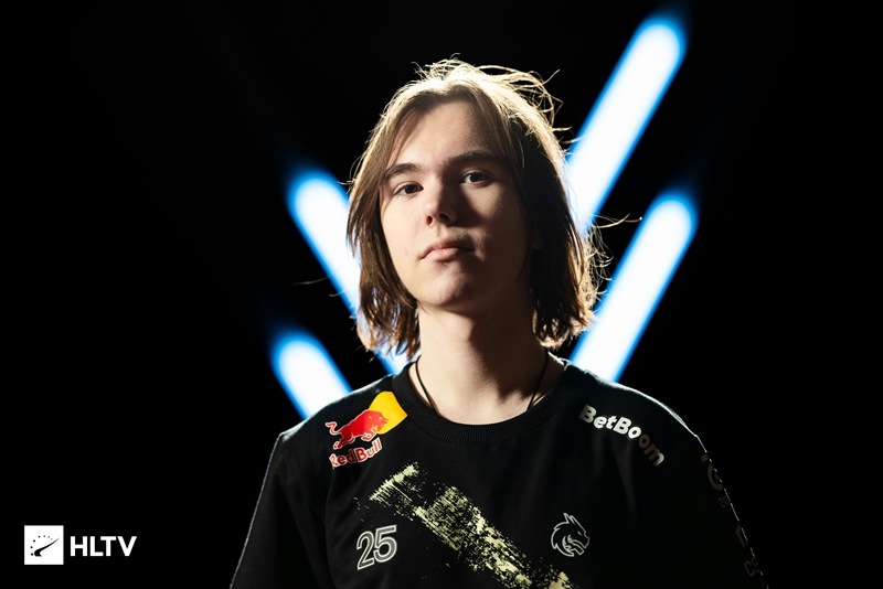 小前锋在追 小前锋在追